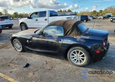 2005 BMW Z4 2.5 from USA, damaged, VIN 4USBT33525LS55757